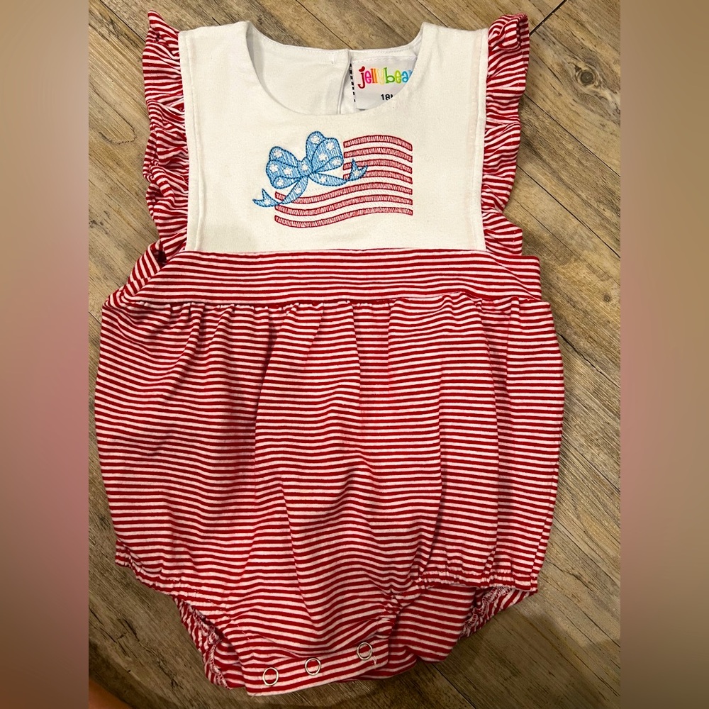 GUC jellybean Pima cotton bubble with embroidered bow and flag